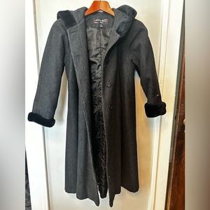 Stephanie Mathews Vintage Black Hooded Wool Dress Coat girls sz 16 or adult xs